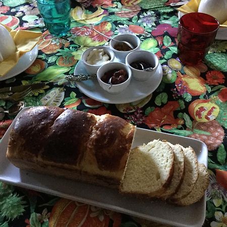 Mirabilia Bed and Breakfast Adrara San Rocco Eksteriør billede